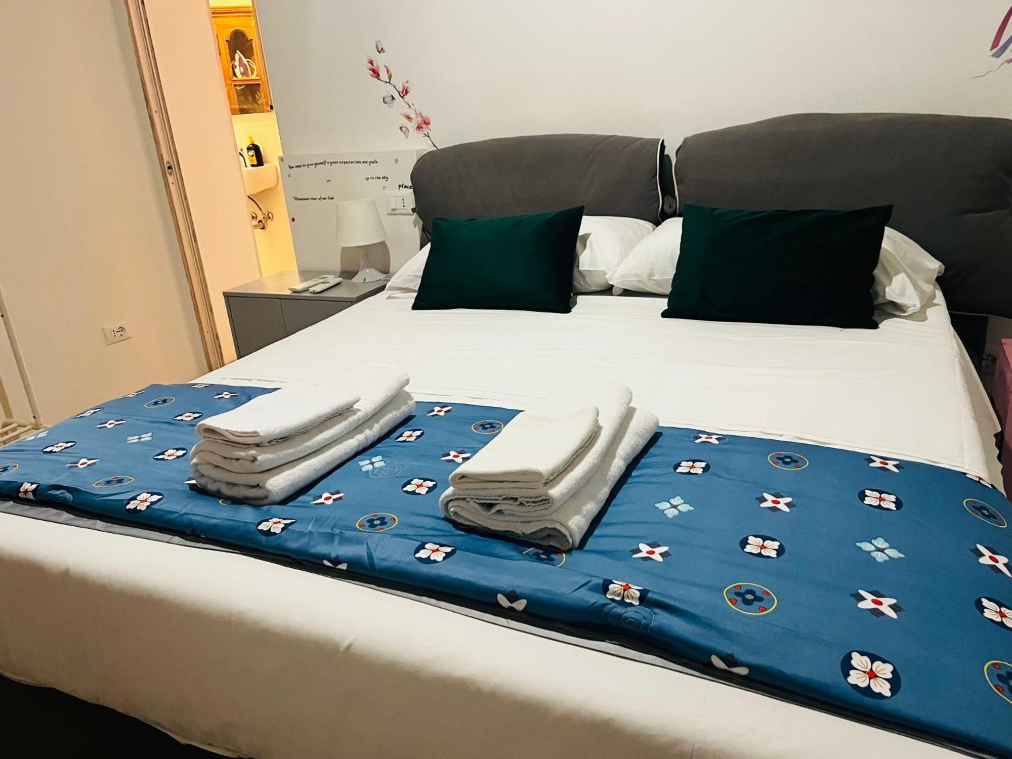 Apartmán Sweet Life House Rome Cavour Exteriér fotografie
